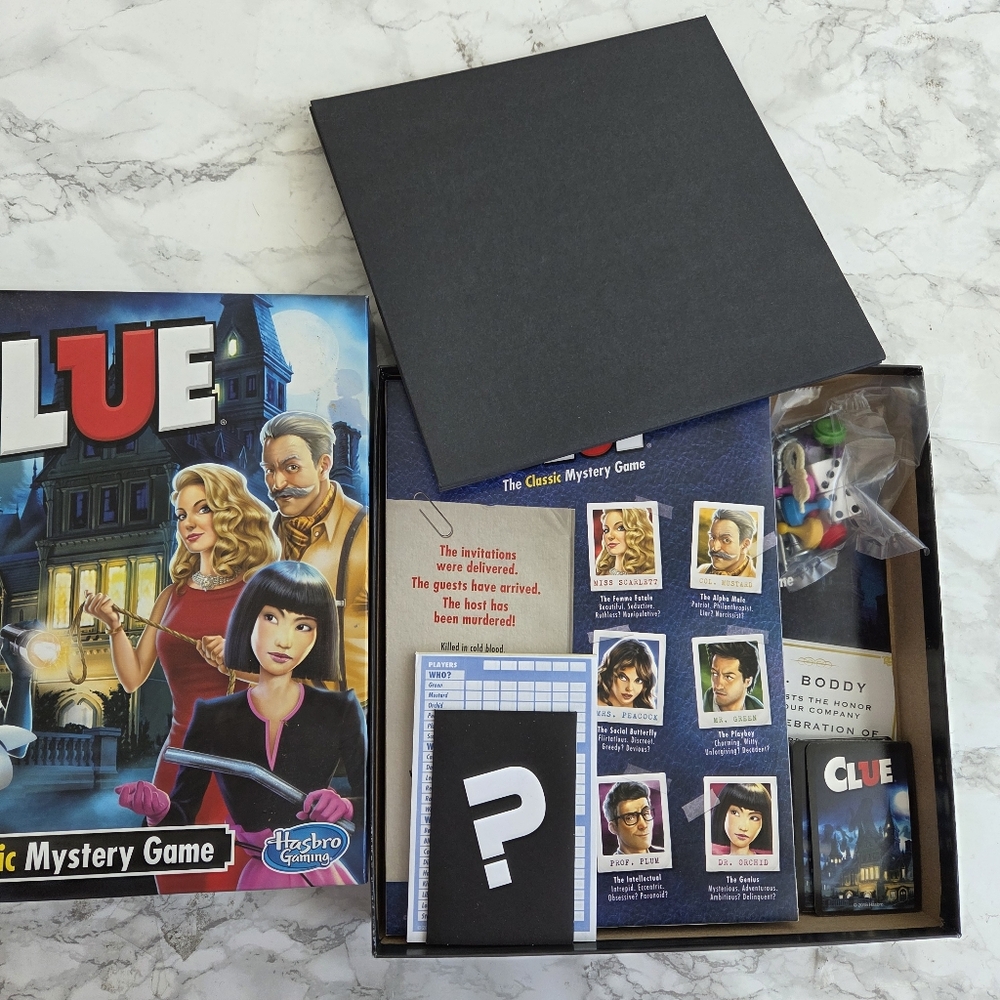 Hasbro Gaming Clue® Board Game - Picture 4 of 4